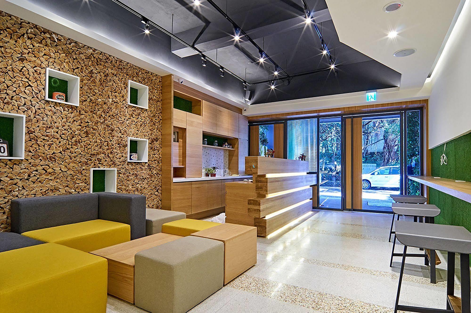 East Hostel Jiaoxi Εξωτερικό φωτογραφία