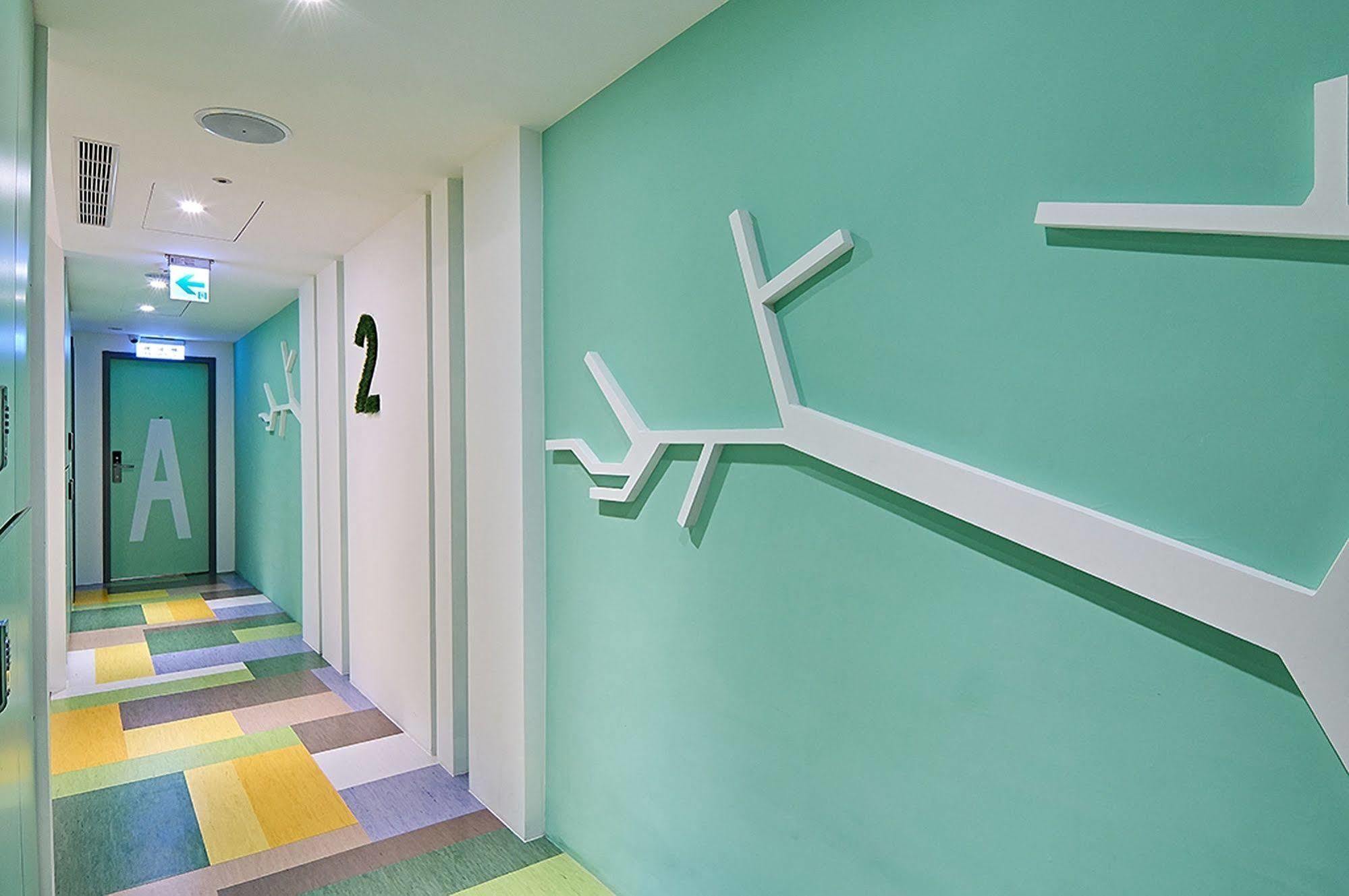 East Hostel Jiaoxi Εξωτερικό φωτογραφία